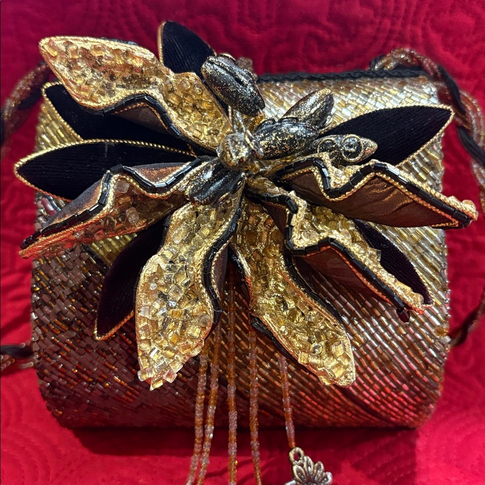 MARY FRANCES Bag Clutch Beaded rare Purse shoulder handbag Gold Flowers jeweled - Picture 4 of 17